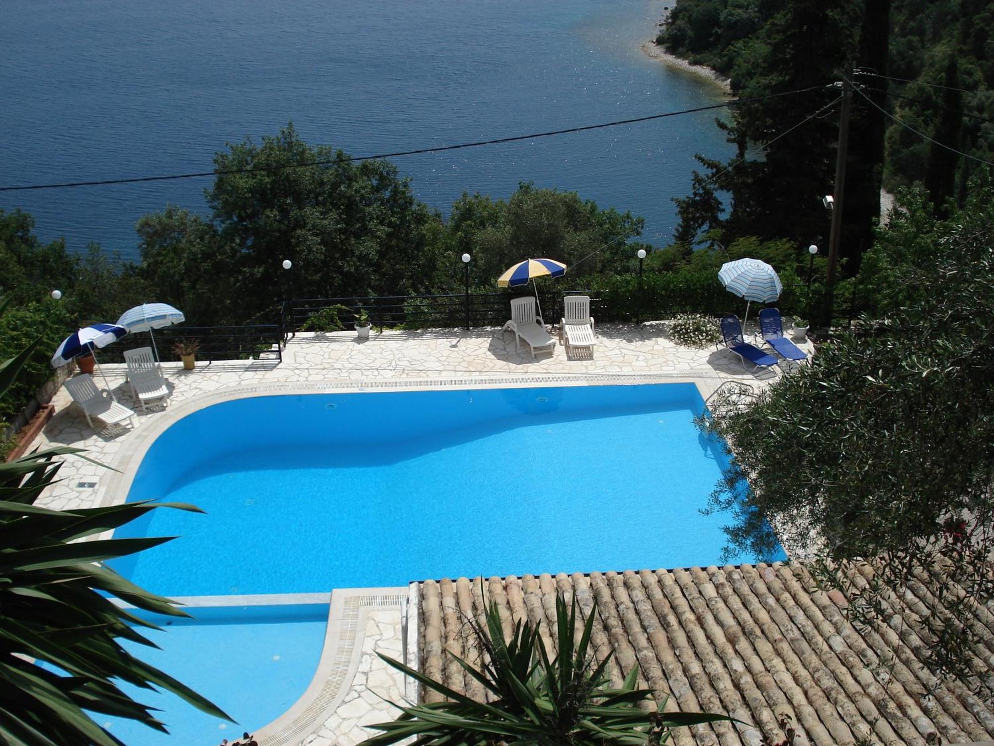 Apartament Kerasia - 4 &