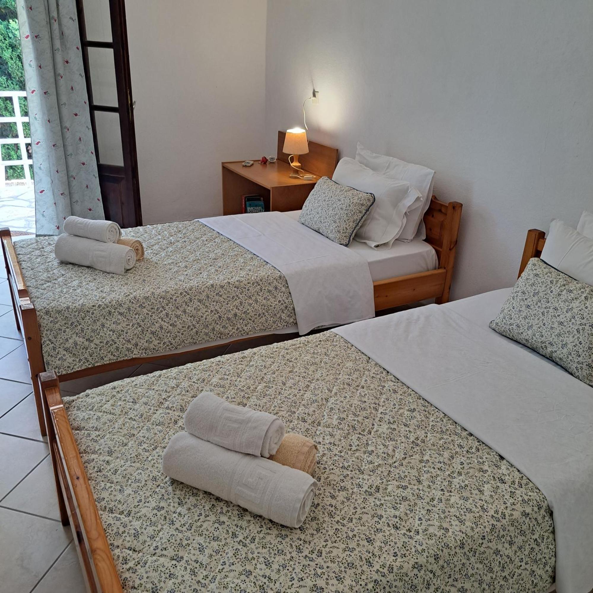 Apartament Kerasia - 4 & *